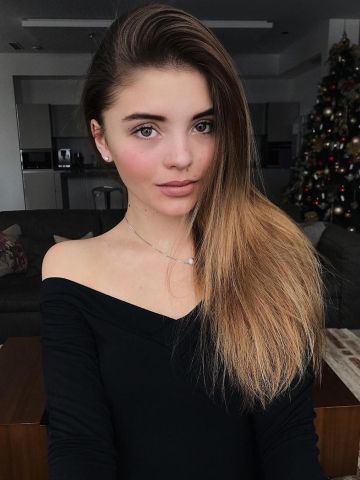 Алина